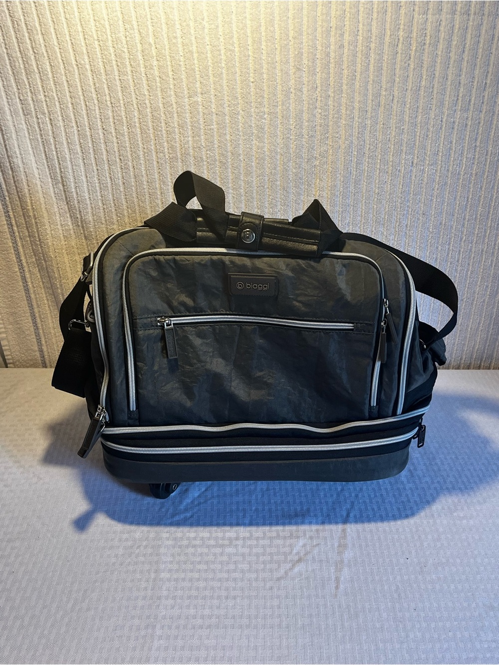 Biaggi Rolling Underseat Carry-On Travel Tote 4-Wheel Spinner Overnight Bag Blac